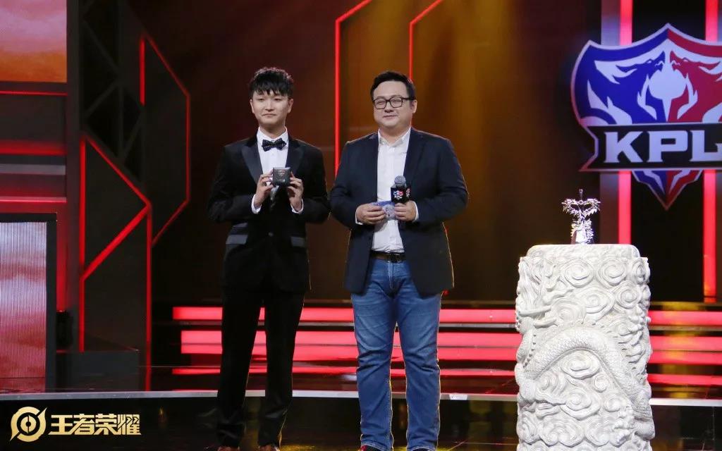 题目：KPL春季赛常规赛MVP&最佳中路得主是谁 王者荣耀微信每日一题5.18答案